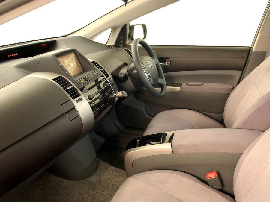  Toyota Prius 2003 года  (ZA) (фото 6 из 15)